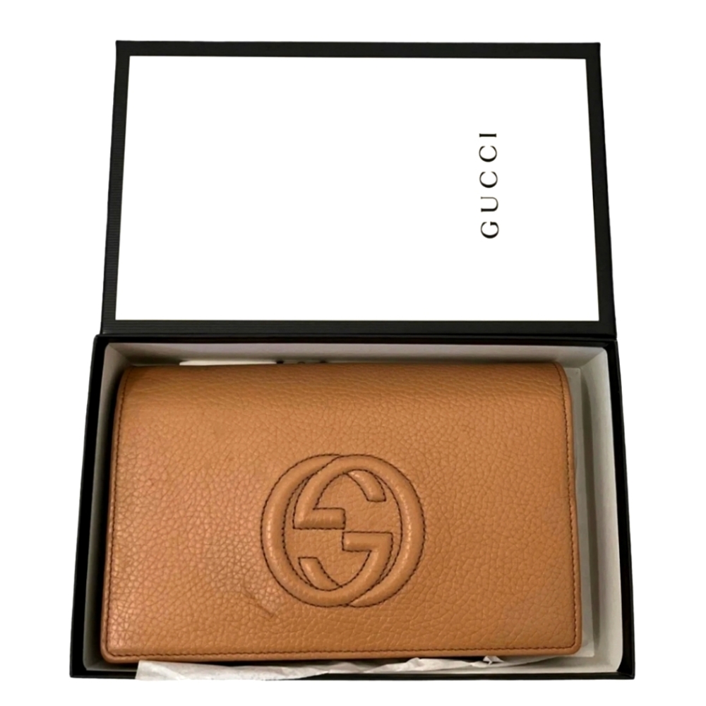 Gucci soho wallet on chain